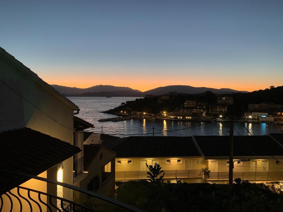 Villa Perris Studios Kassiopi Exteriör bild
