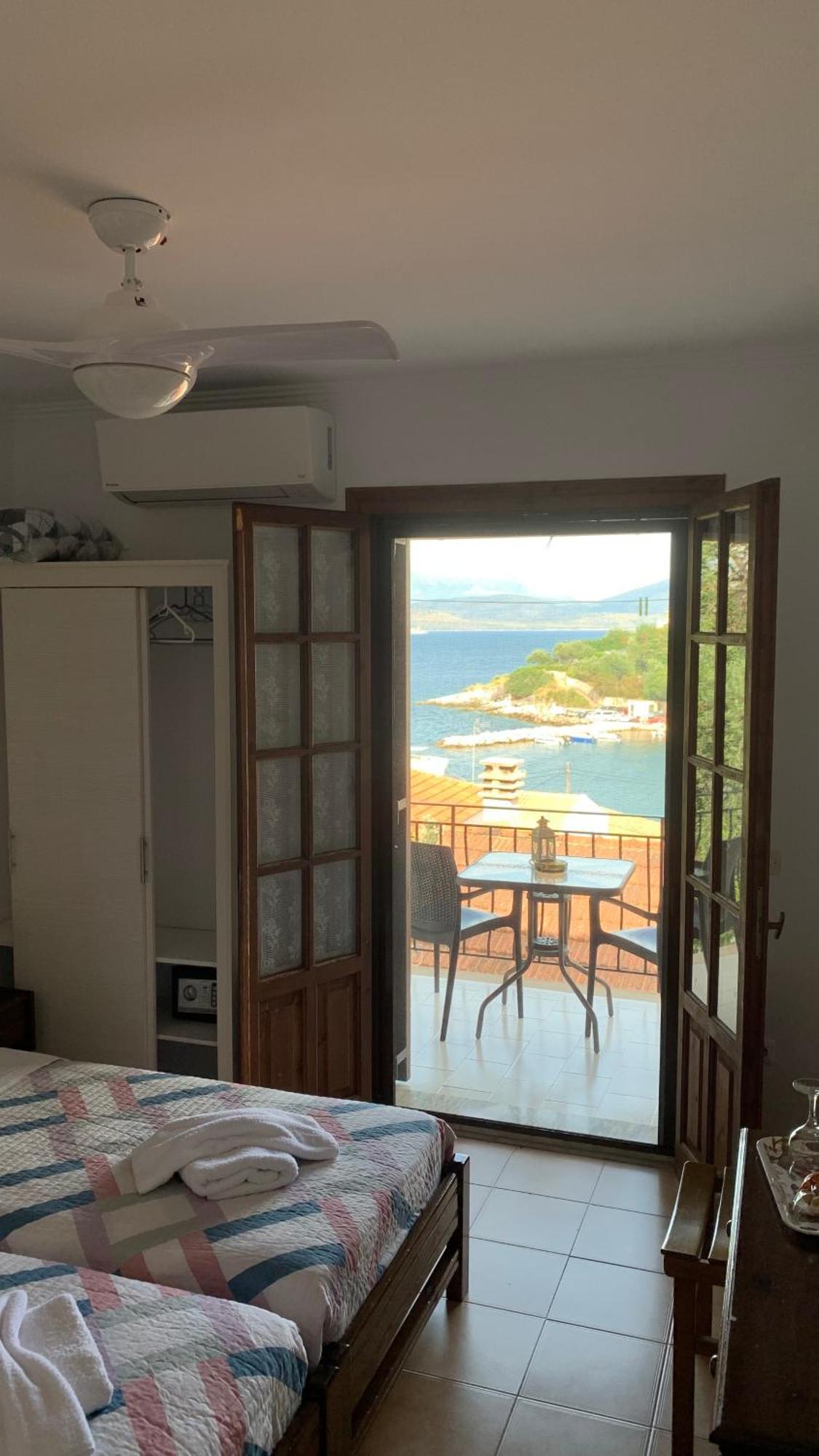 Villa Perris Studios Kassiopi Exteriör bild