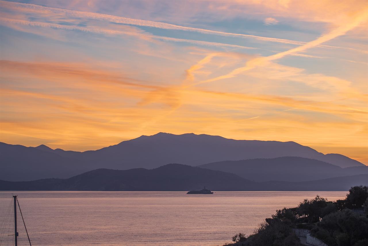 Villa Perris Studios Kassiopi Exteriör bild
